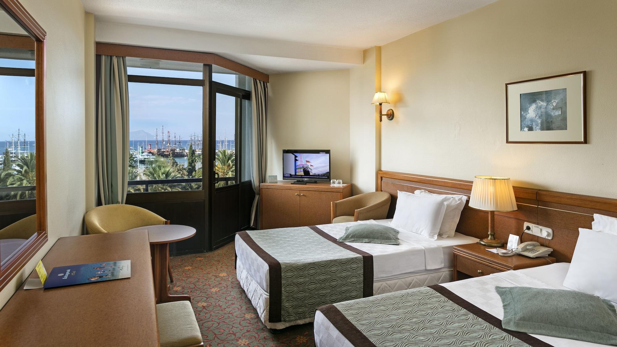Oezkaymak Marina Hotel - Ultra All Inklusive Kemer Exteriér fotografie