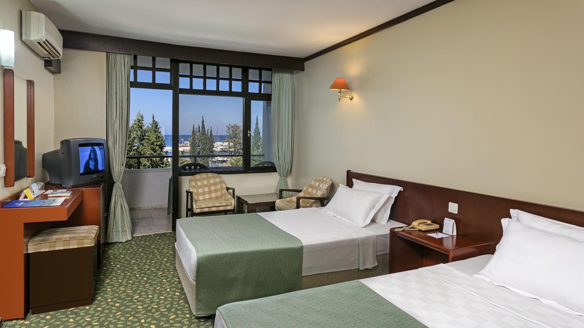 Oezkaymak Marina Hotel - Ultra All Inklusive Kemer Exteriér fotografie